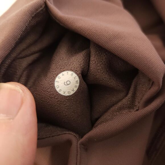 Lululemon Womens 6 Burgundy Mesh In Motion Crop Yoga Capri Leggings - Picture 4 of 8